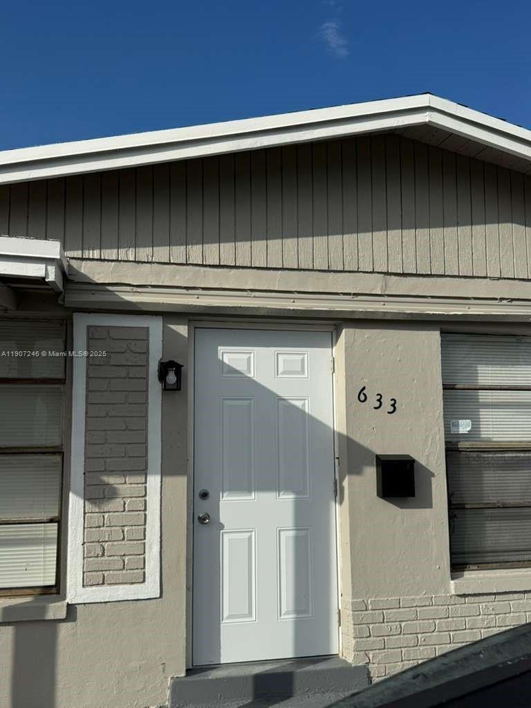 633 Nw 20th St, Pompano Beach