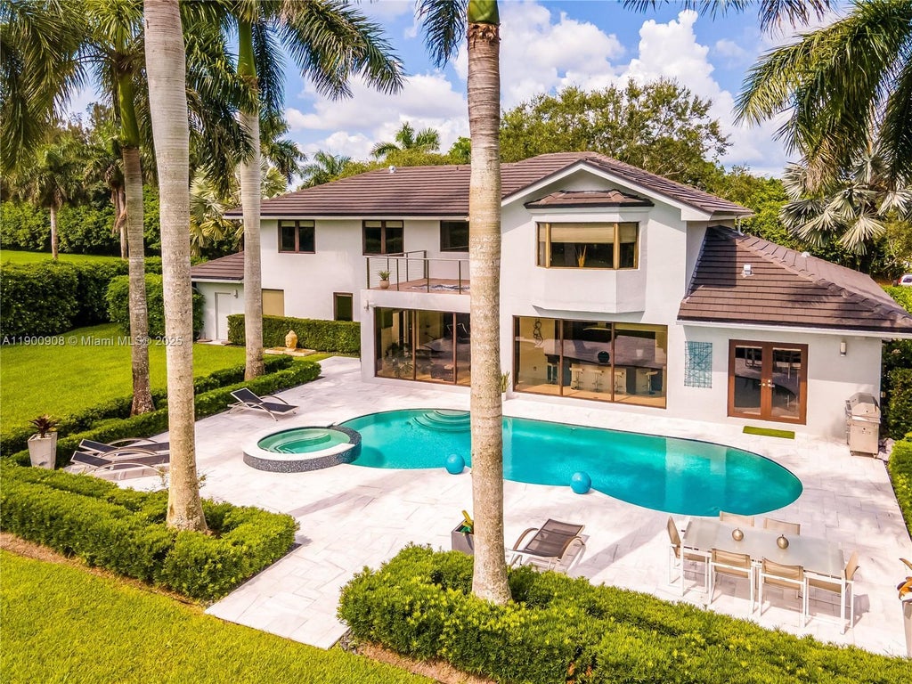 4242 Sw 107th Way, Davie