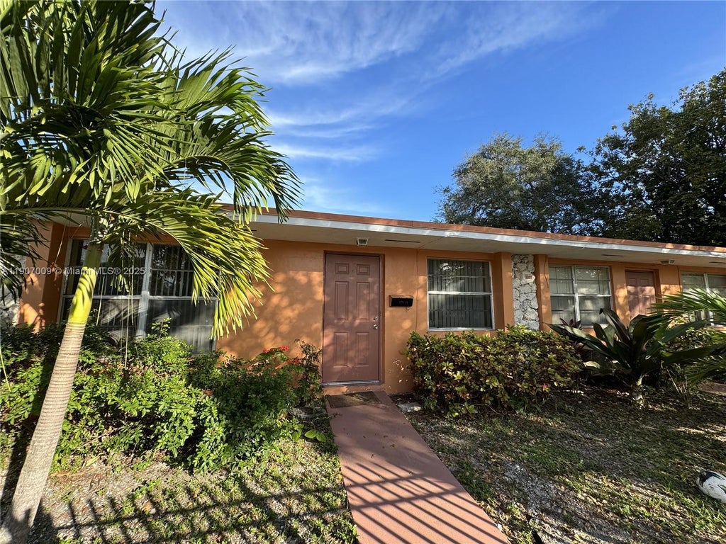 12735 Ne 13th Ave 1, North Miami