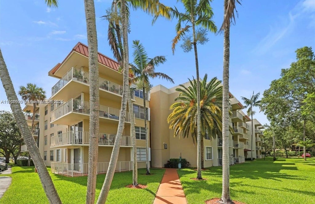 13100 Sw 92nd Ave A-204, Miami