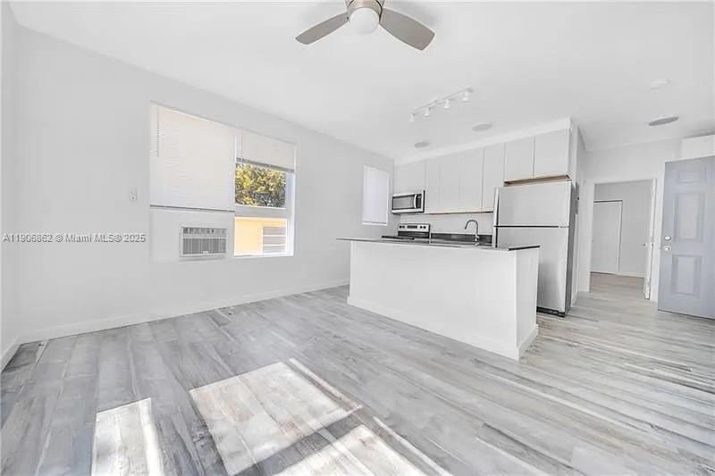 1036 Sw 5th St 14, Miami