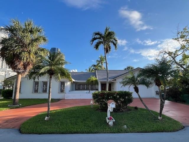 204 191st St House, Sunny Isles Beach
