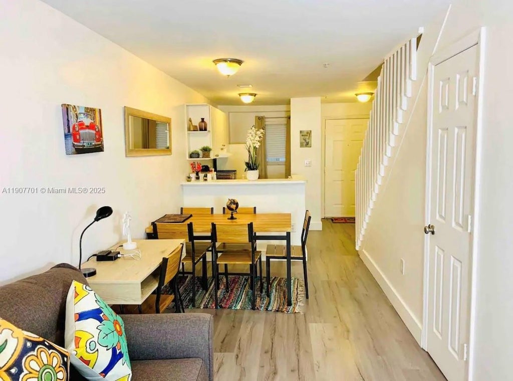 821 Sw 2nd St 6, Miami