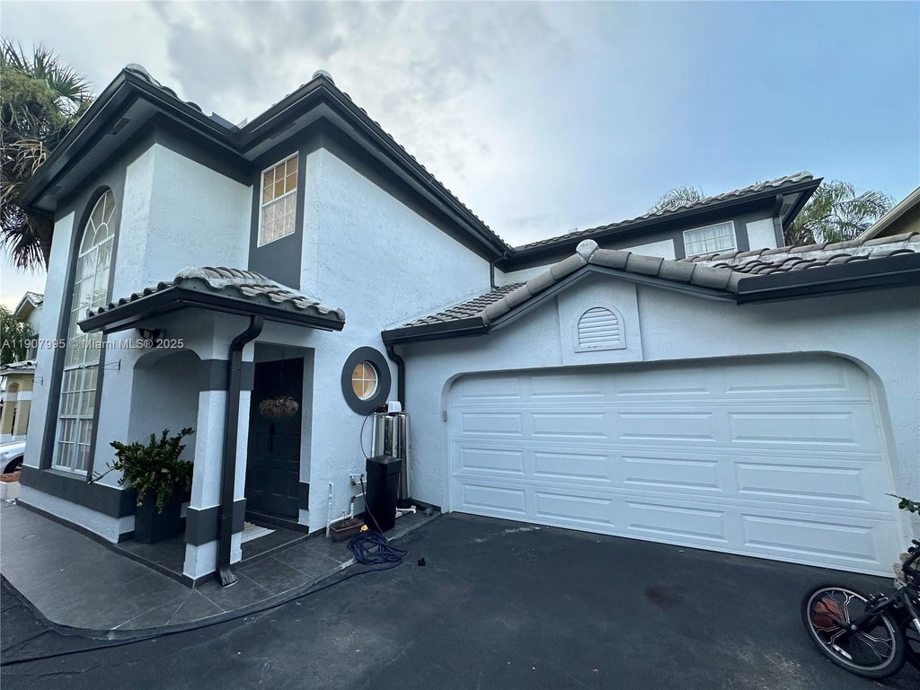 5478 Nw 45th Way, Coconut Creek