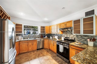 Photo of Listing #A11908088