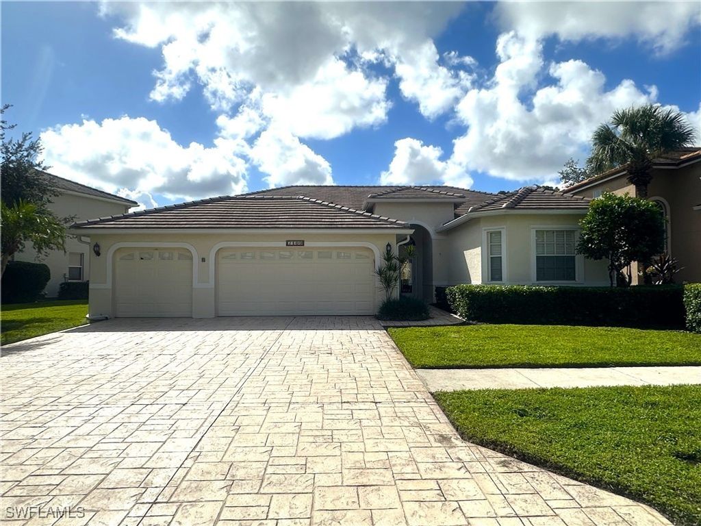 2109 Morning Sun Ln, Naples