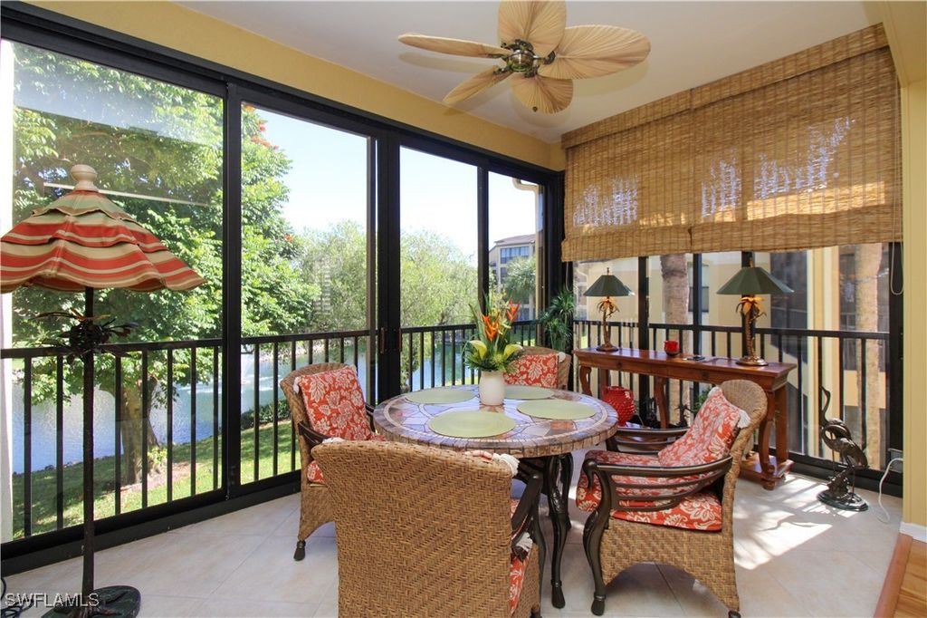 172 Vintage Cir 202, NAPLES