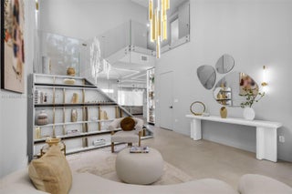 Photo of Listing #A11908345