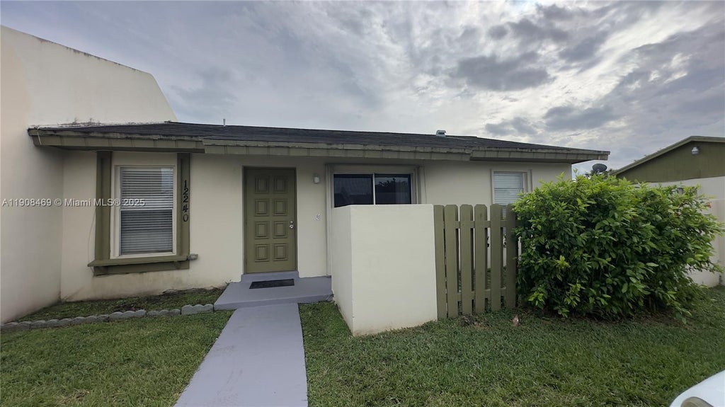 12240 Sw 114th Ter 12240, Miami