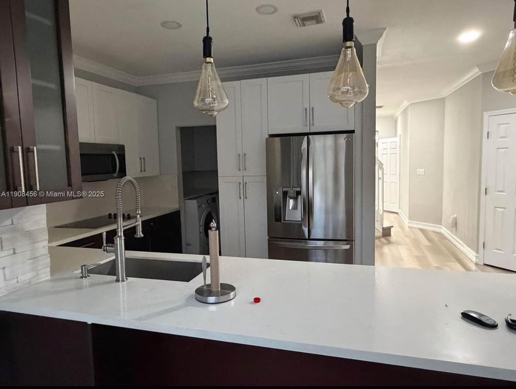 965 Sw 153rd Path, Miami