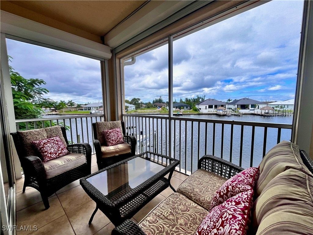 190 Shadroe Cv Cir 703, Cape Coral