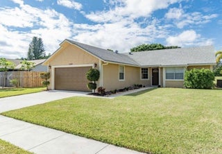 Photo of Listing #A11907878