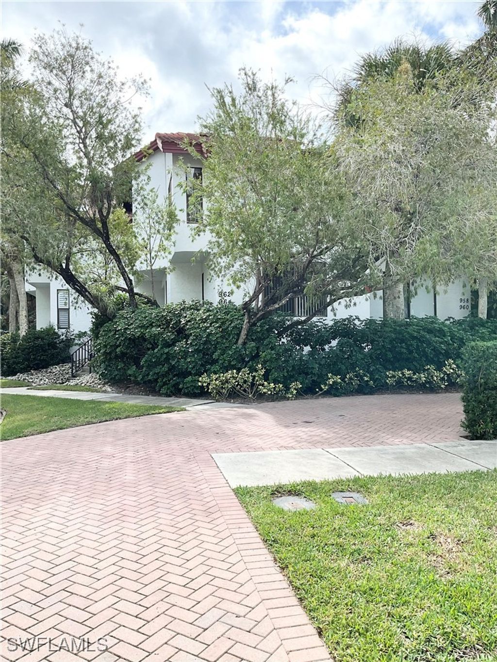 964 8th Ave S B-2, NAPLES