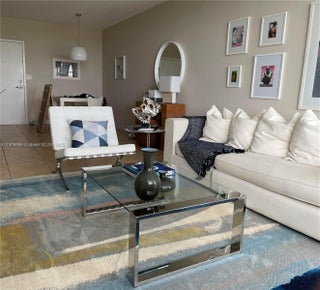 Photo of Listing #A11909988