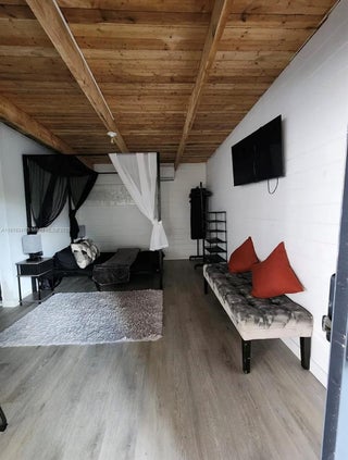 Photo of Listing #A11910341