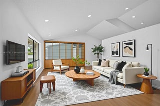 Photo of Listing #A11910761