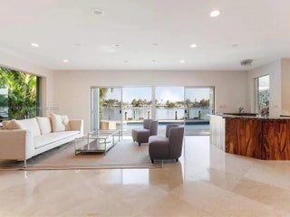 Photo of Listing #A11911287