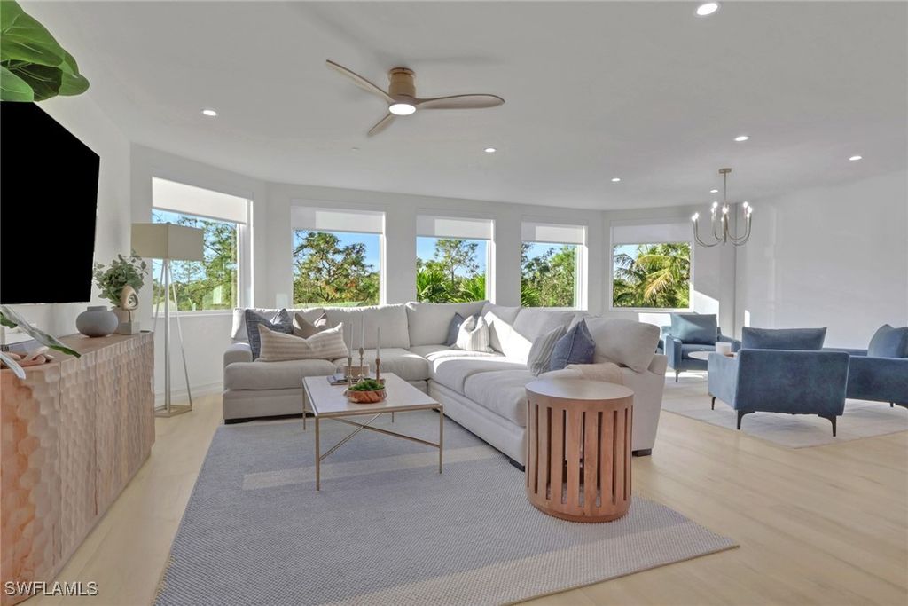 2728 Tiburon Blvd E 302, NAPLES
