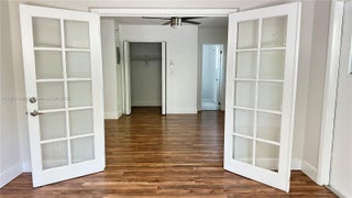 Photo of Listing #A11911292