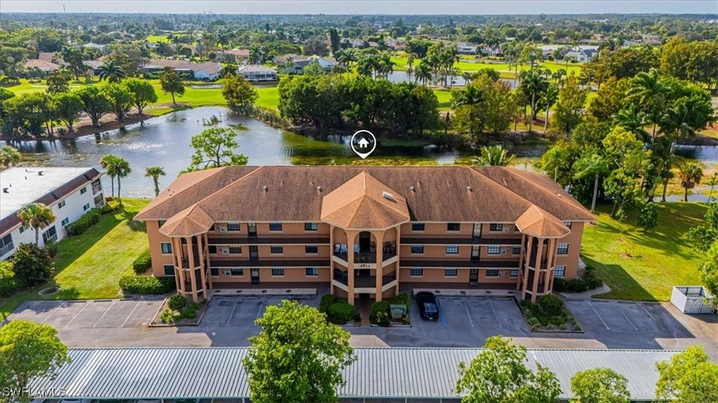 5535 Rattlesnake Hammock Rd 302, Naples