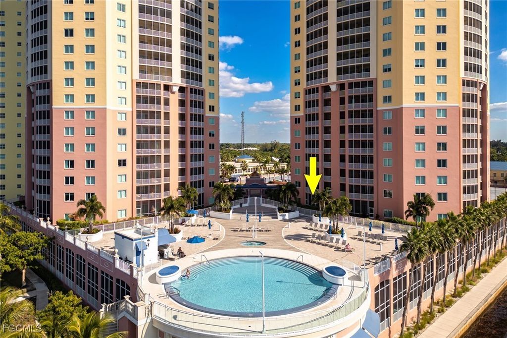 2743 1st St 304, Fort Myers