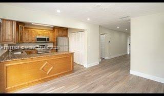 Photo of Listing #A11911701