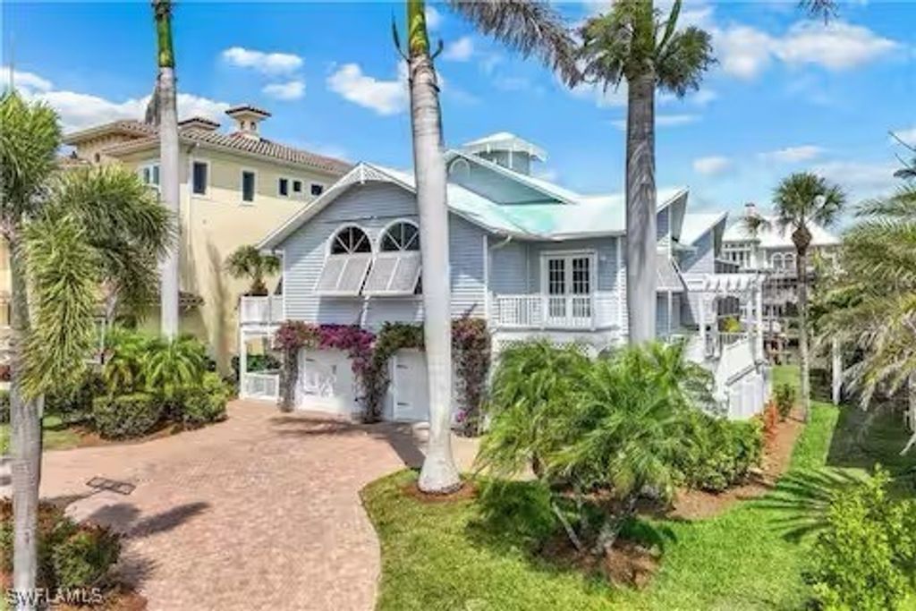 437 Trade Winds Ave, NAPLES