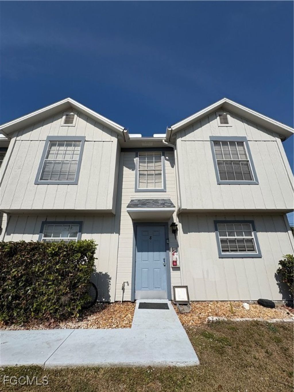 1005 Sw 48th Ter 8, Cape Coral