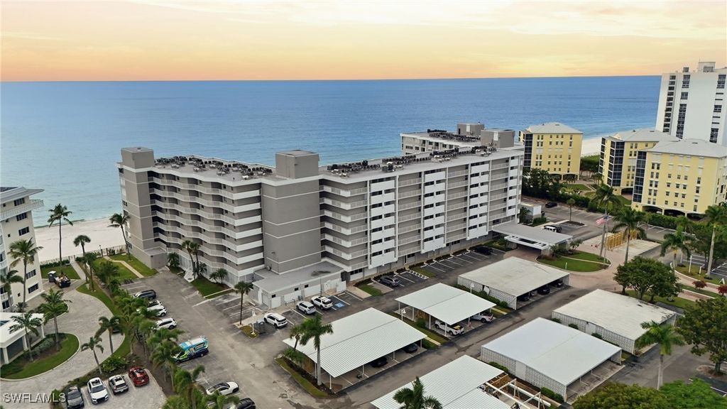3443 Gulf Shore Blvd N 814, Naples