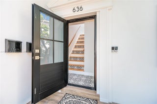 Photo of Listing #A11913604