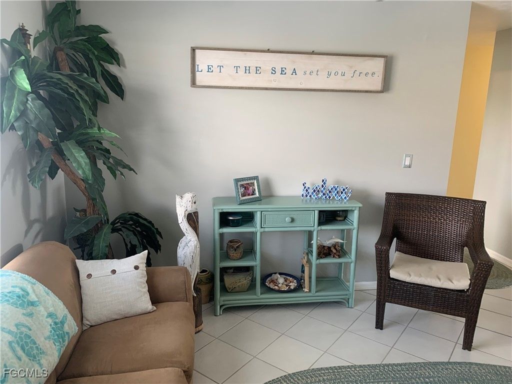 1628 Se 46th St 6, Cape Coral