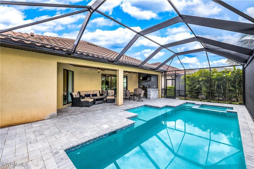 28623 Derry Ct, Bonita Springs