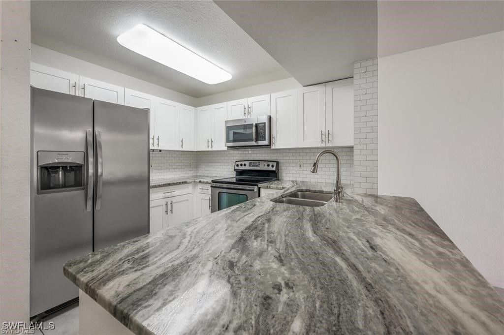 8244 Key Royal Cir 615, Naples