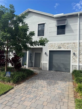 Photo of Listing #A11914703