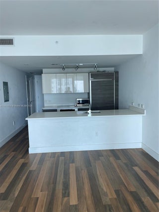 Photo of Listing #A11917534