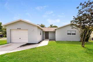 Photo of Listing #A11919092