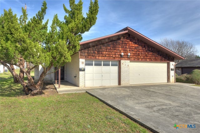 818 Lois Street A, Kerrville