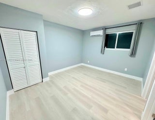 Photo of Listing #A11921362