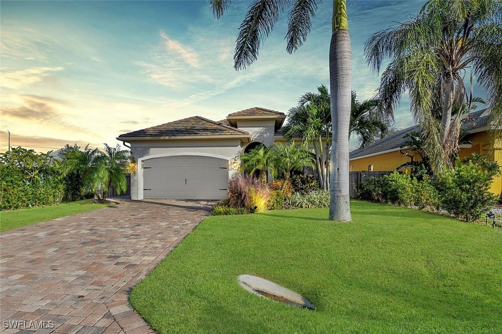 707 104th Ave N, Naples