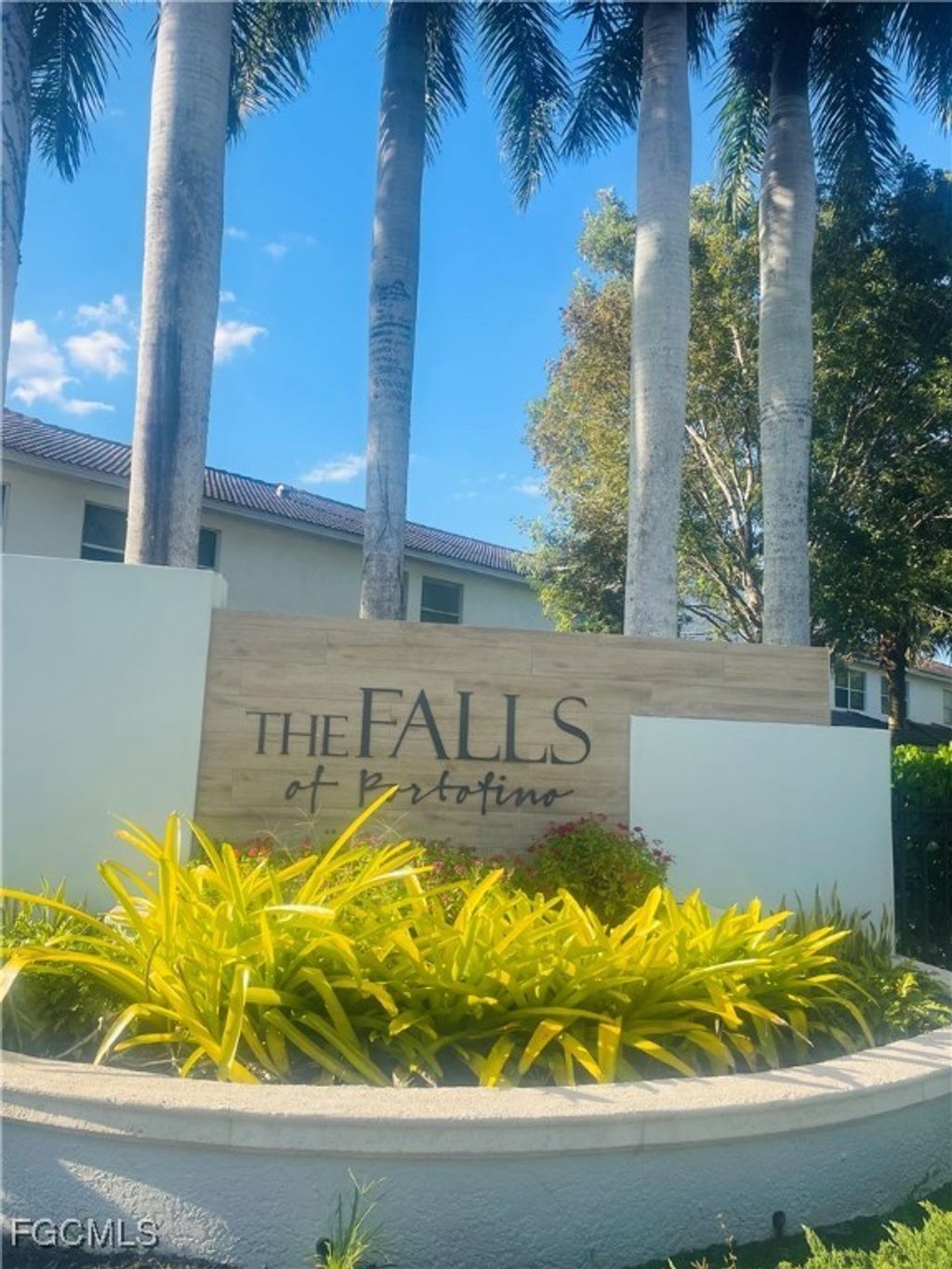 7012 Romana Way 1405, NAPLES