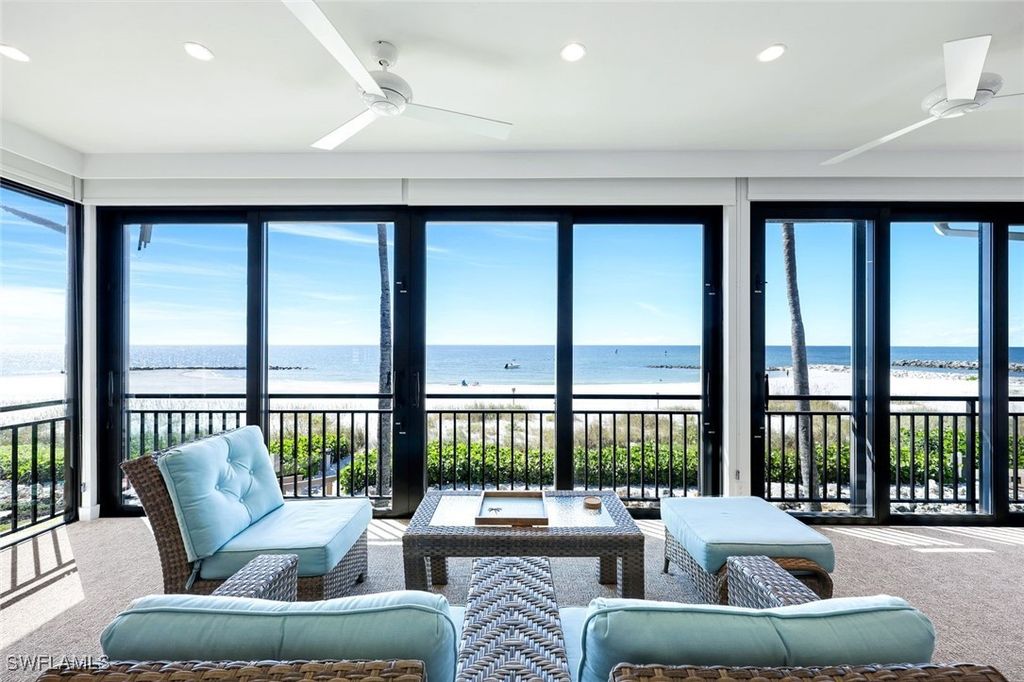 2211 Gulf Shore Blvd N C4, Naples