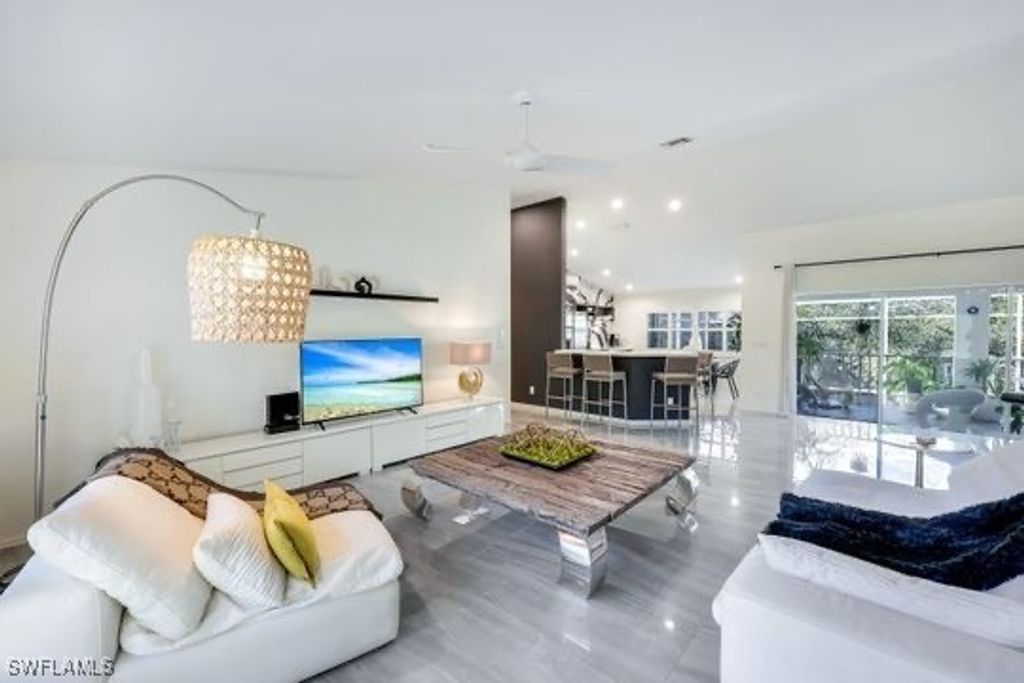 27196 Belle Rio Dr, Bonita Springs