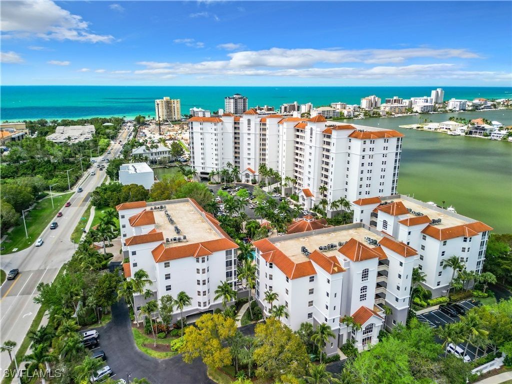 400 Flagship Dr 1104, Naples