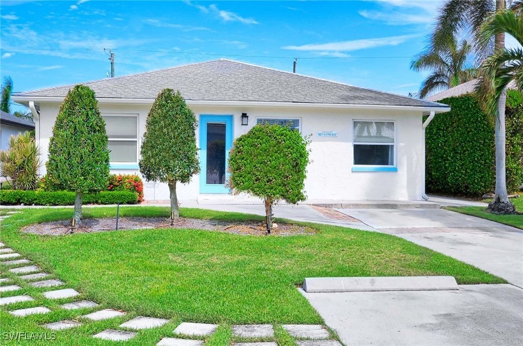827 100th Ave N, NAPLES