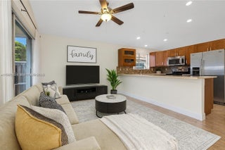 Photo of Listing #A11923231