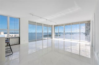 Photo of Listing #A11923328