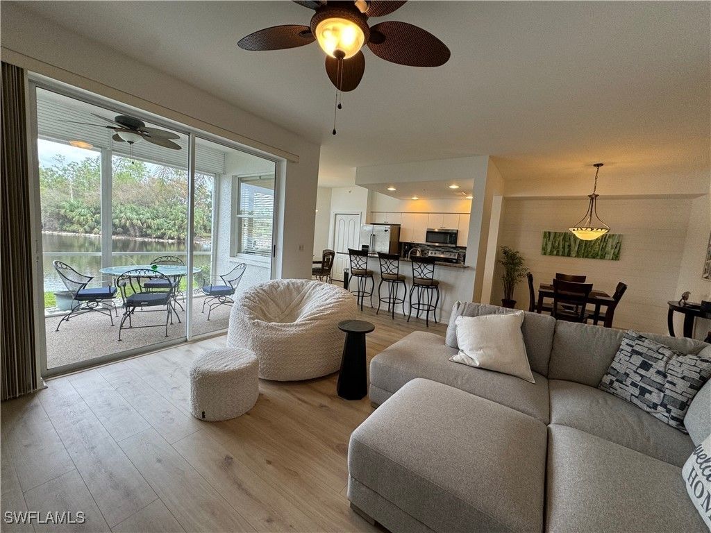 7615 Arbor Lakes Ct 413, Naples