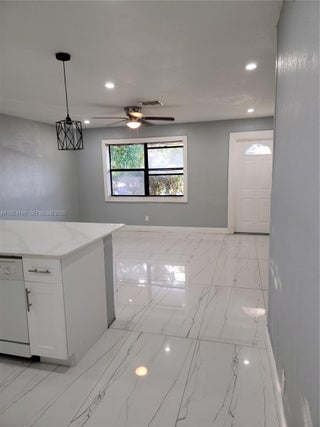 Photo of Listing #A11924199