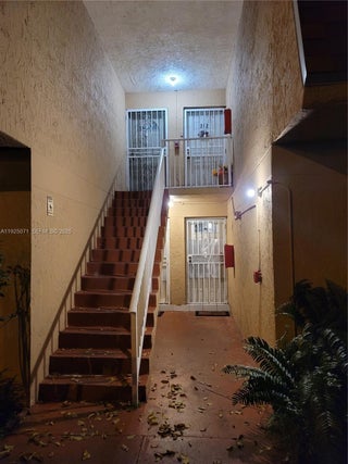 Photo of Listing #A11925071