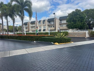 Photo of Listing #A11925473